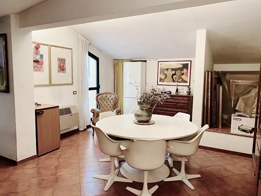 Immagine 2 di Mansarda in vendita  a Pisa