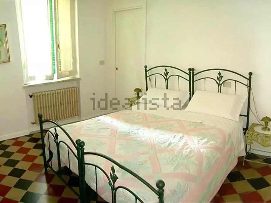 Immagine 32 di Villa in vendita  a Carrara