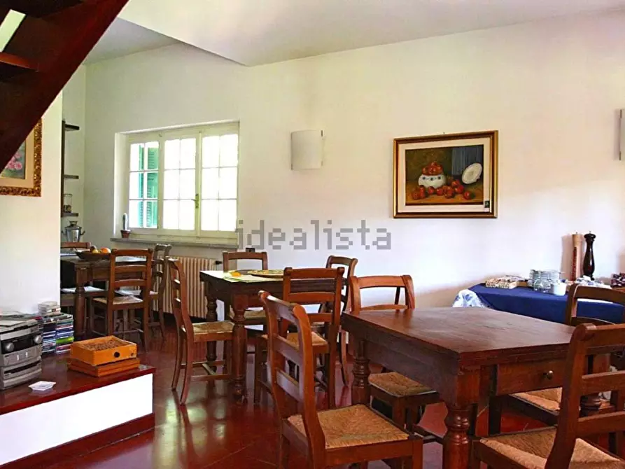 Immagine 24 di Villa in vendita  a Carrara