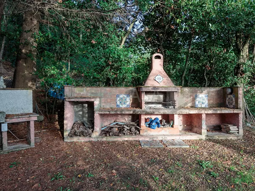 Immagine 33 di Villa in vendita  a Carrara
