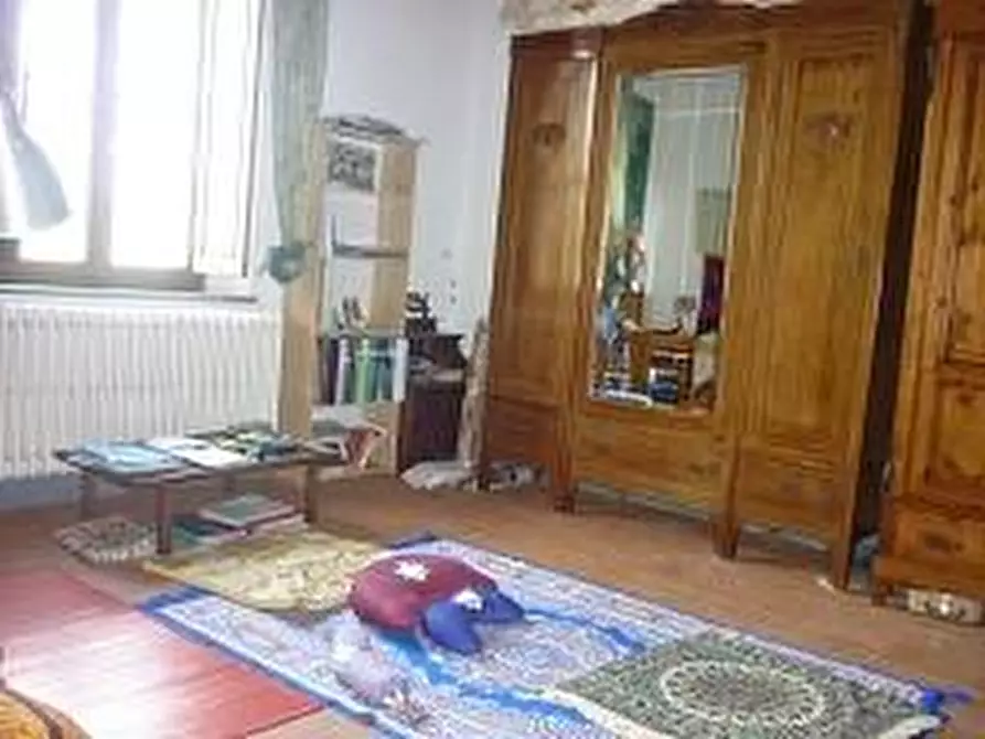 Immagine 27 di Casa colonica in vendita  a Cascina