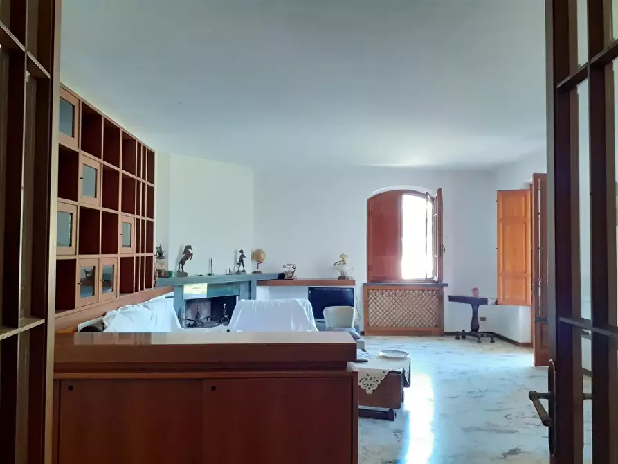 Immagine 13 di Villa in vendita  a Cascina