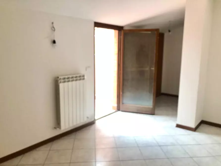 Immagine 22 di Appartamento in vendita  a Siena