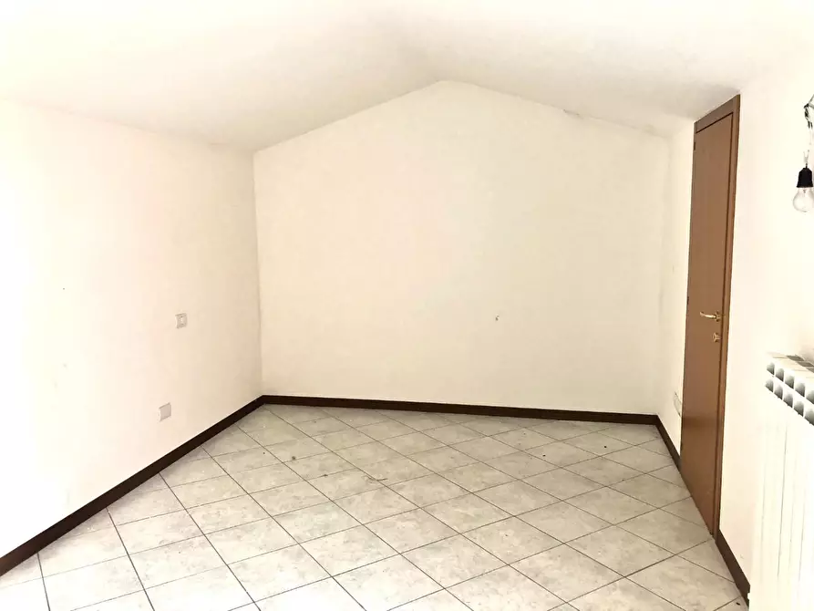 Immagine 19 di Appartamento in vendita  a Siena