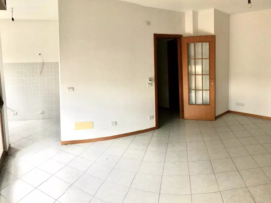 Immagine 3 di Appartamento in vendita  a Siena