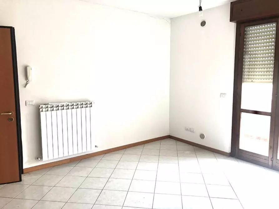 Immagine 13 di Appartamento in vendita  a Siena