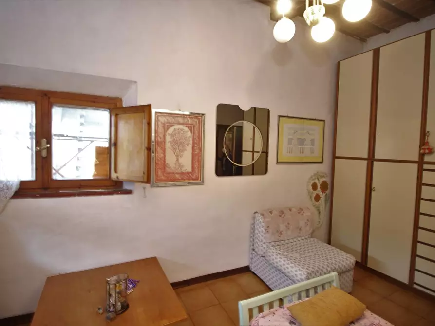 Immagine 9 di Appartamento in vendita  a Siena