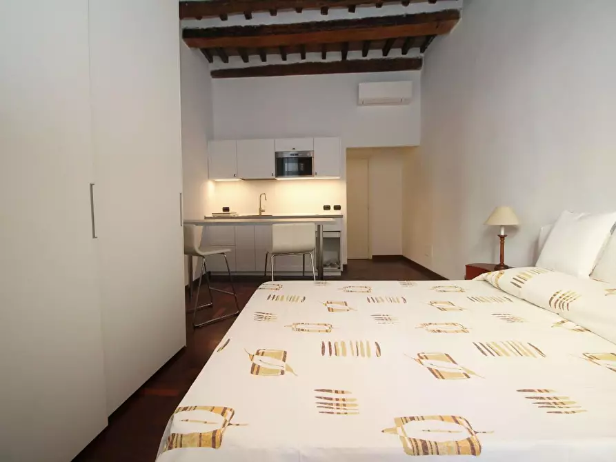 Immagine 8 di Appartamento in affitto  a Siena