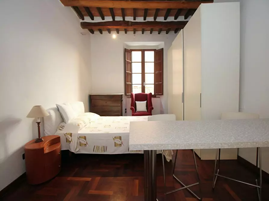 Immagine 5 di Appartamento in affitto  a Siena