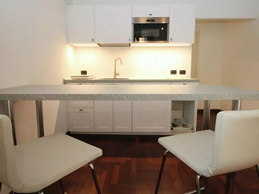 Immagine 3 di Appartamento in affitto  a Siena