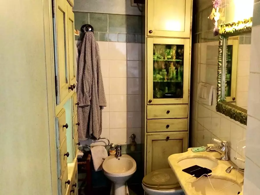 Immagine 7 di Appartamento in vendita  a Livorno