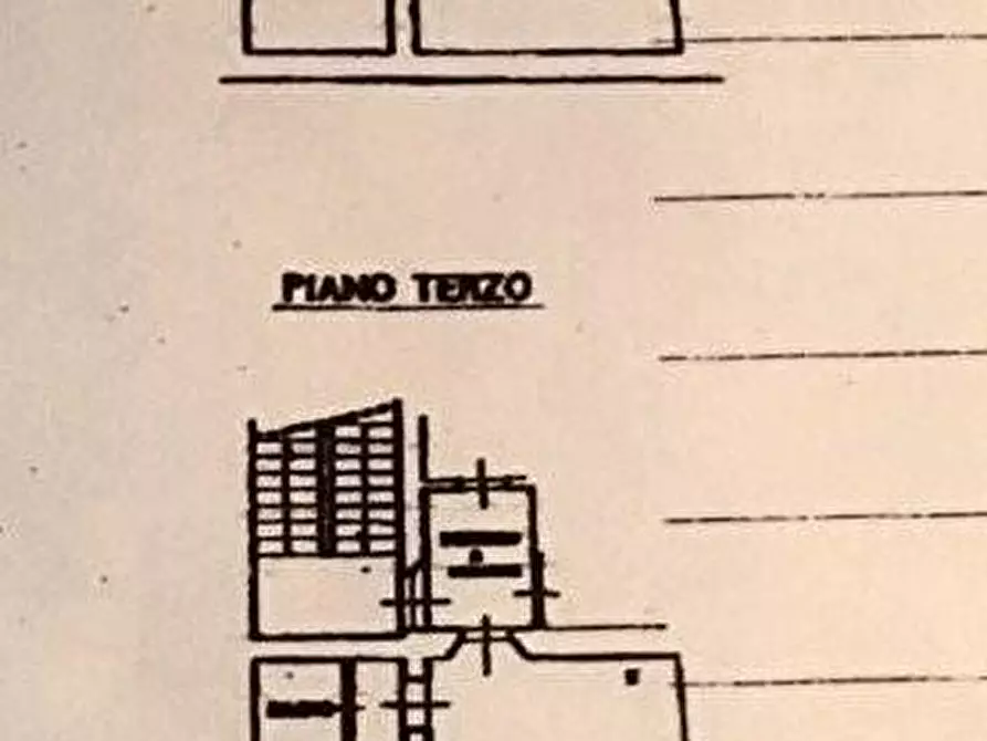 Immagine 11 di Appartamento in vendita  a Livorno