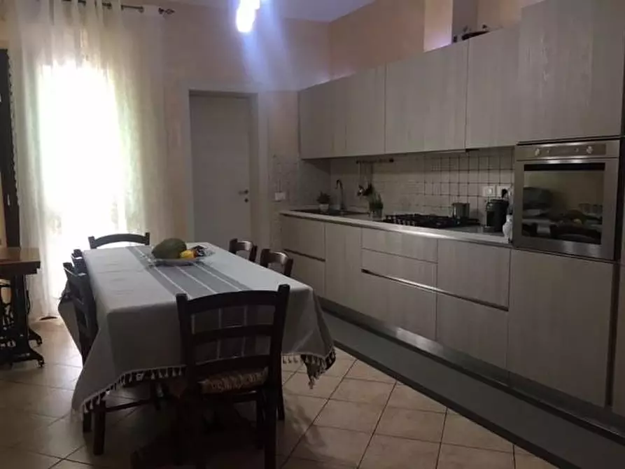 Immagine 2 di Appartamento in vendita  a Cascina