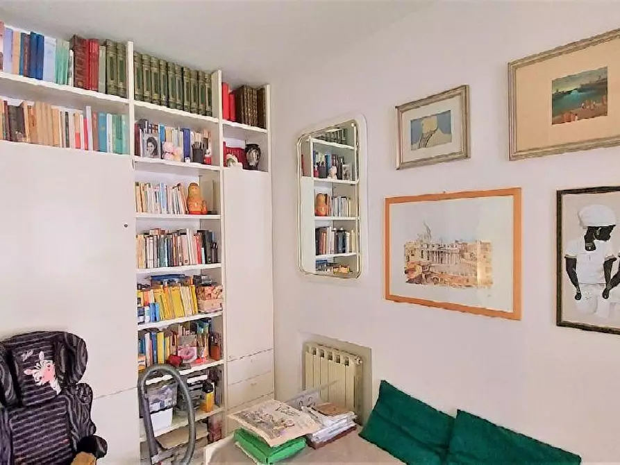 Immagine 21 di Appartamento in vendita  a Ameglia