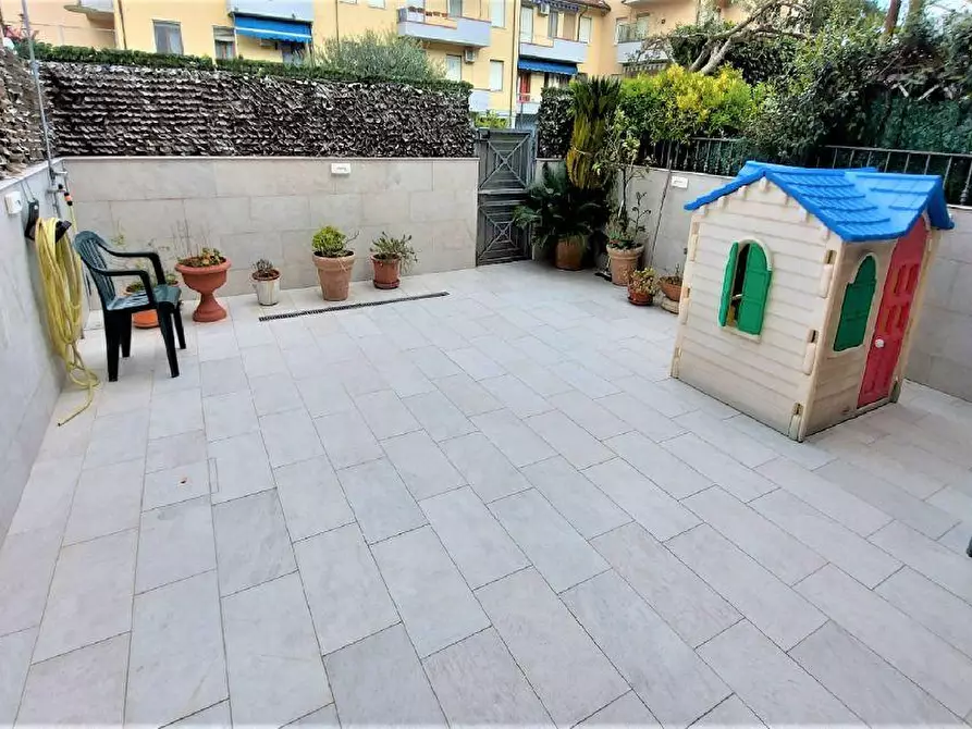 Immagine 15 di Appartamento in vendita  a Ameglia