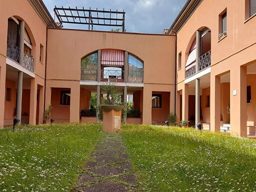 Immagine 5 di Appartamento in vendita  a Ameglia