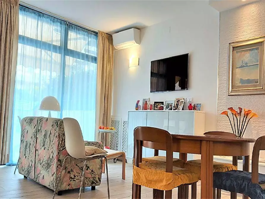 Immagine 13 di Appartamento in vendita  a Ameglia