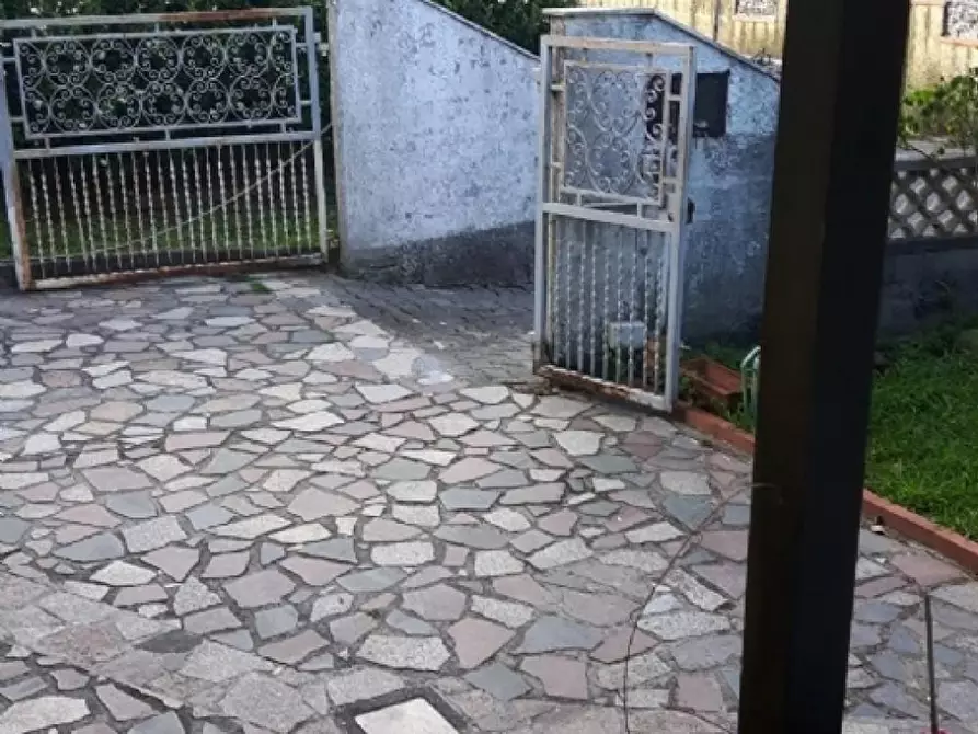 Immagine 5 di Casa indipendente in vendita  a Carrara