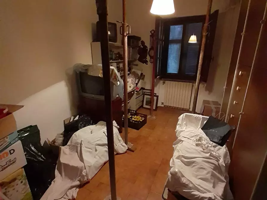 Immagine 28 di Casa indipendente in vendita  a Carrara