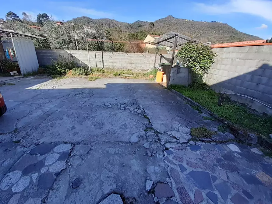 Immagine 23 di Casa indipendente in vendita  a Carrara