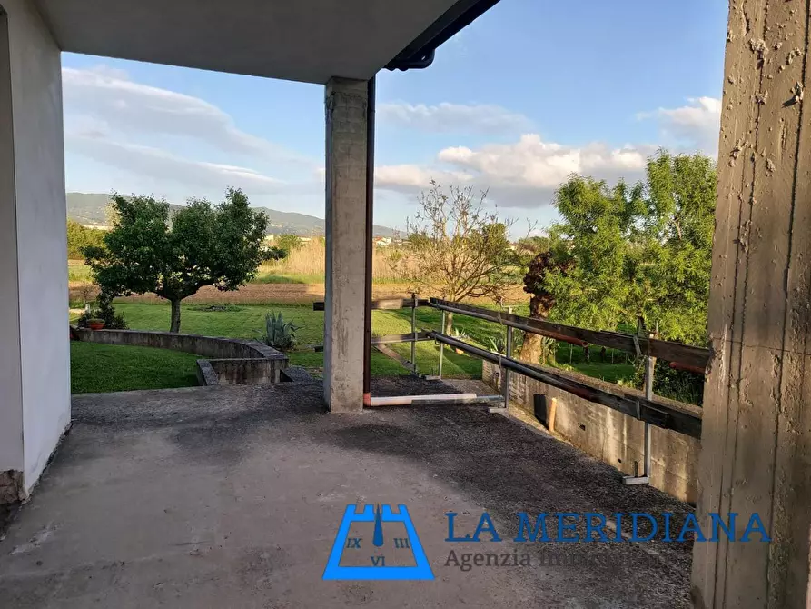 Immagine 18 di Villa in vendita  a Larciano