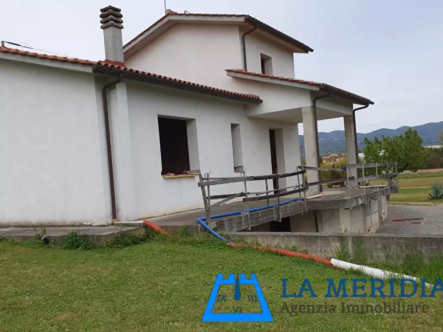 Immagine 20 di Villa in vendita  a Larciano