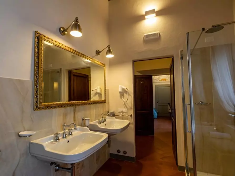 Immagine 40 di Immobile di prestigio in vendita  a Pisa