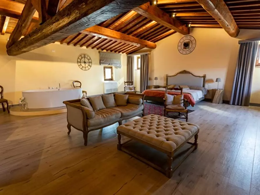 Immagine 29 di Immobile di prestigio in vendita  a Pisa