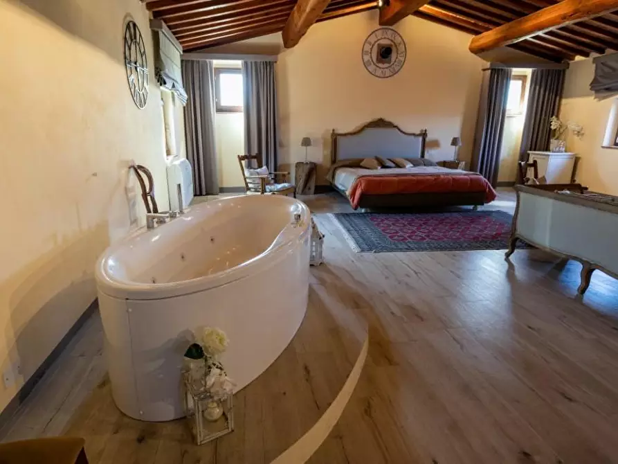 Immagine 28 di Immobile di prestigio in vendita  a Pisa