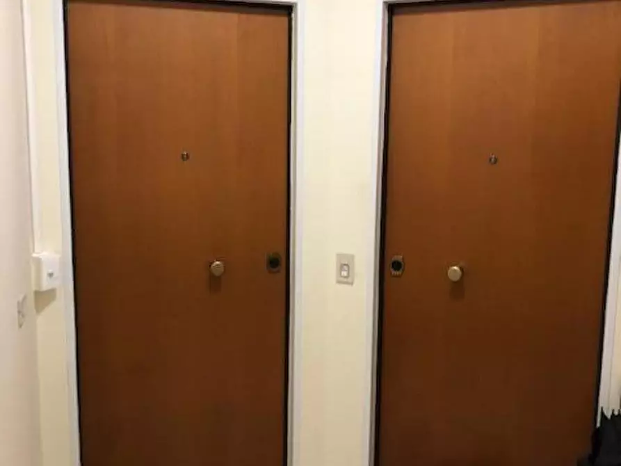 Immagine 4 di Ufficio in affitto  a Cascina