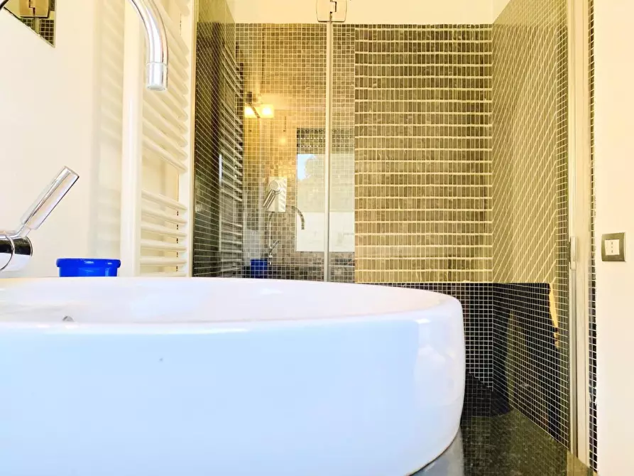 Immagine 31 di Villa in vendita  a Camaiore