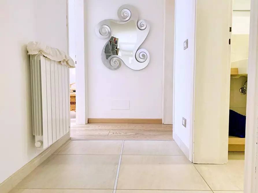 Immagine 18 di Villa in vendita  a Camaiore