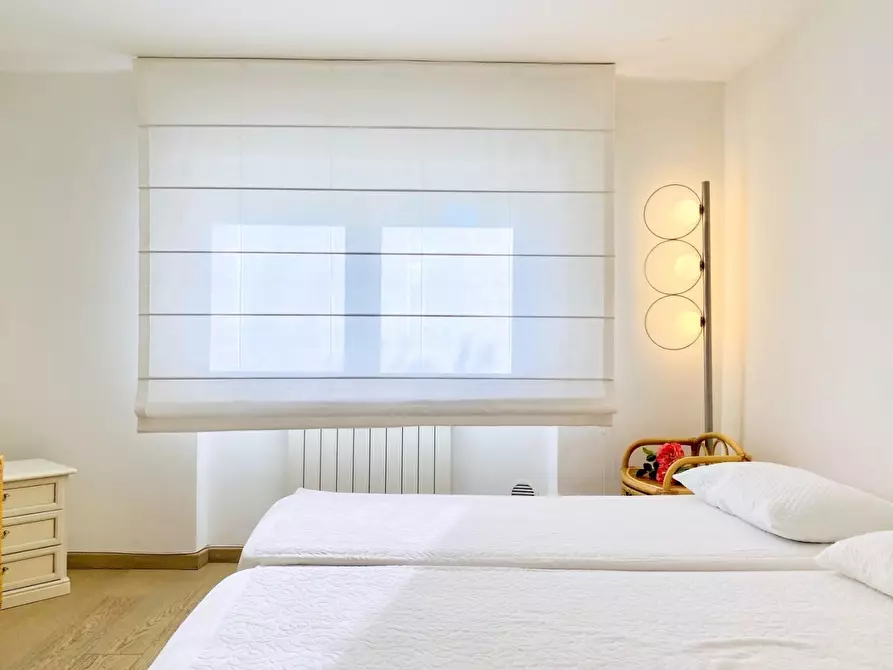 Immagine 33 di Villa in vendita  a Camaiore