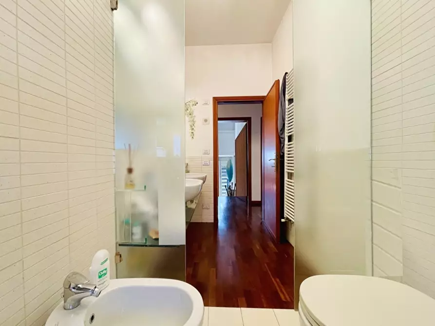 Immagine 51 di Villa in vendita  a Camaiore