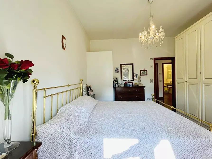 Immagine 59 di Villa in vendita  a Camaiore