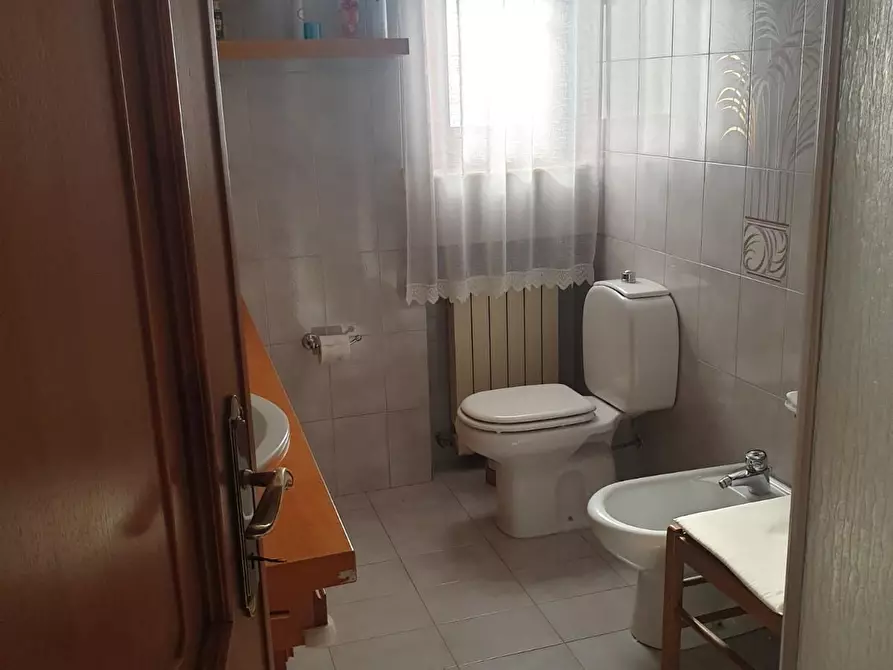 Immagine 20 di Villa in vendita  a Carrara