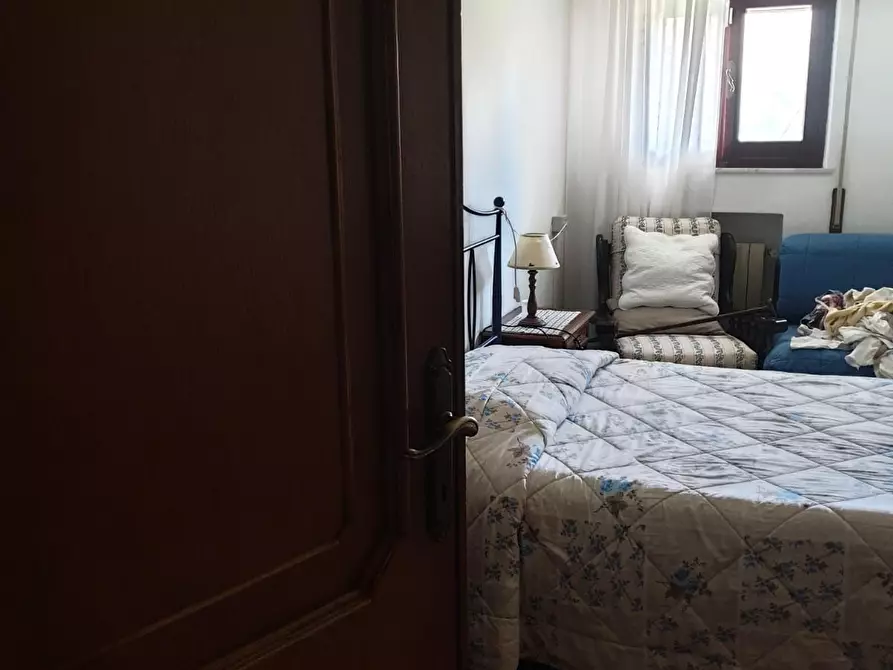 Immagine 21 di Villa in vendita  a Carrara