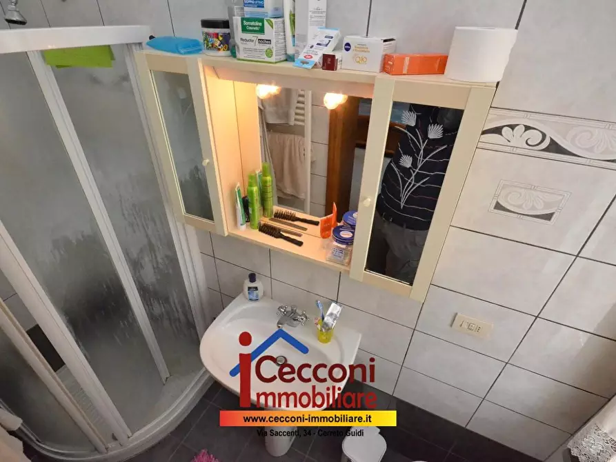 Immagine 8 di Casa semindipendente in vendita  a Vinci