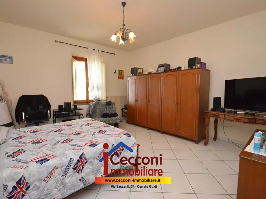 Immagine 9 di Casa semindipendente in vendita  a Vinci