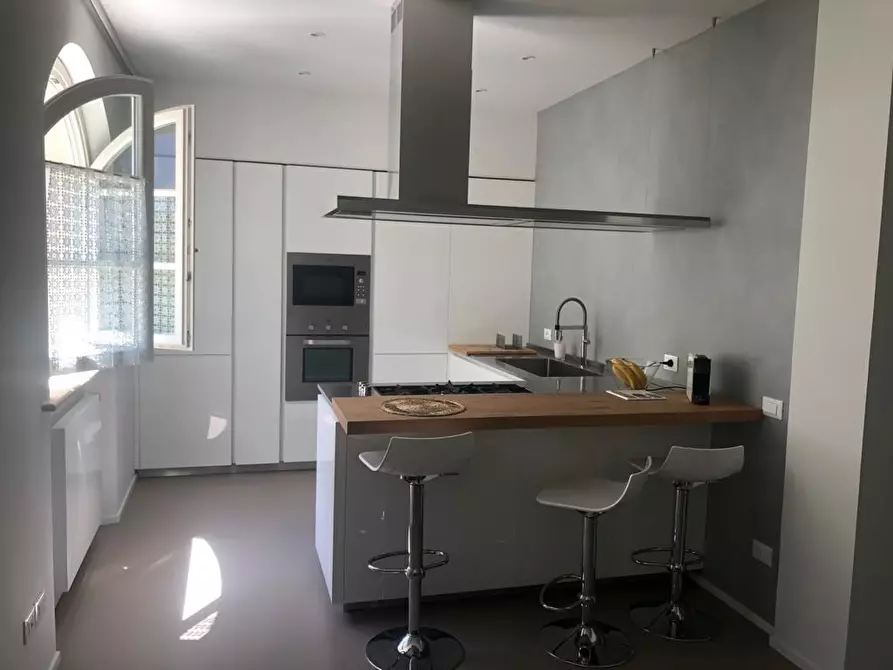 Immagine 13 di Casa trifamiliare in vendita  a Montignoso