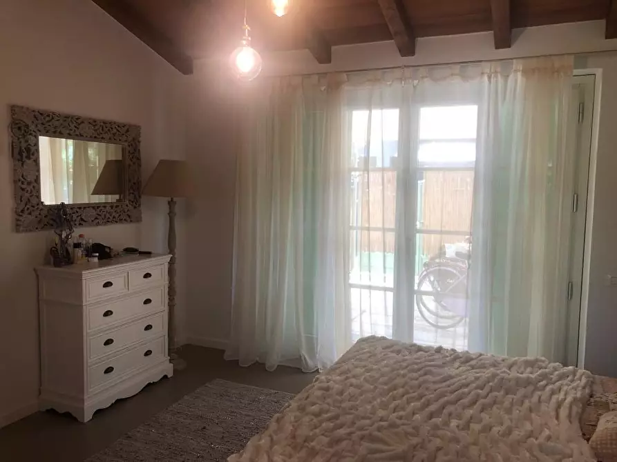 Immagine 20 di Casa trifamiliare in vendita  a Montignoso