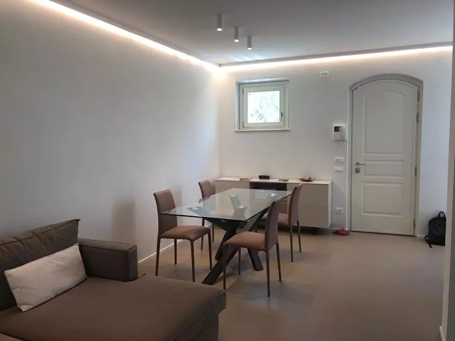 Immagine 7 di Casa trifamiliare in vendita  a Montignoso