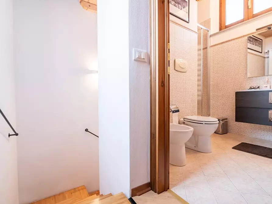 Immagine 36 di Terratetto in vendita  a Cascina