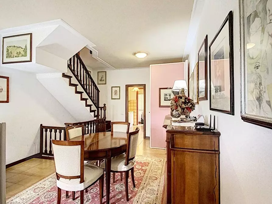 Immagine 13 di Villetta a schiera in vendita  a Viareggio