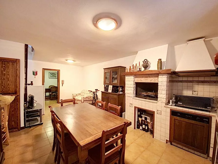 Immagine 6 di Villetta a schiera in vendita  a Viareggio