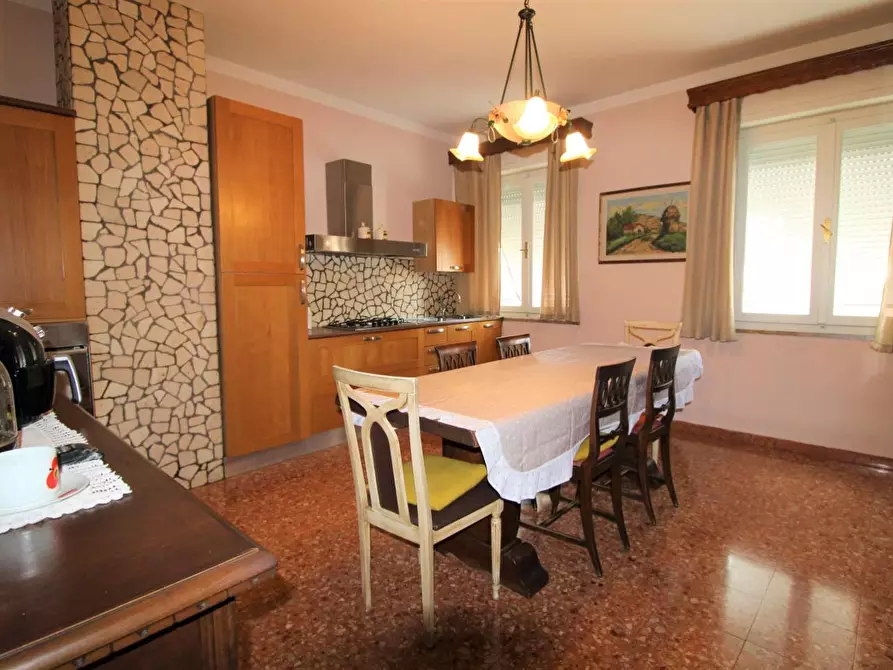 Immagine 6 di Appartamento in vendita  a Pontedera