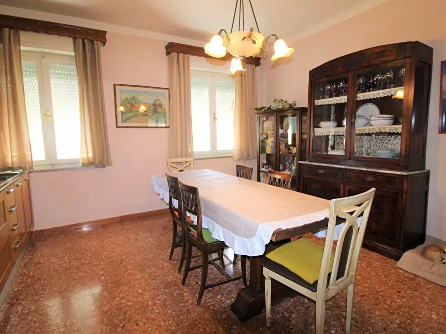 Immagine 9 di Appartamento in vendita  a Pontedera