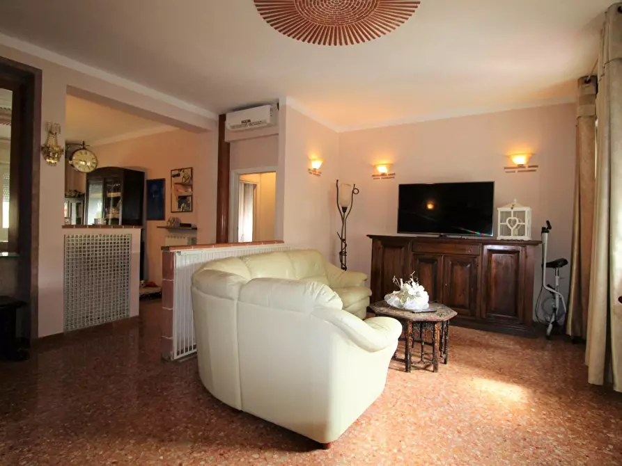 Immagine 3 di Appartamento in vendita  a Pontedera