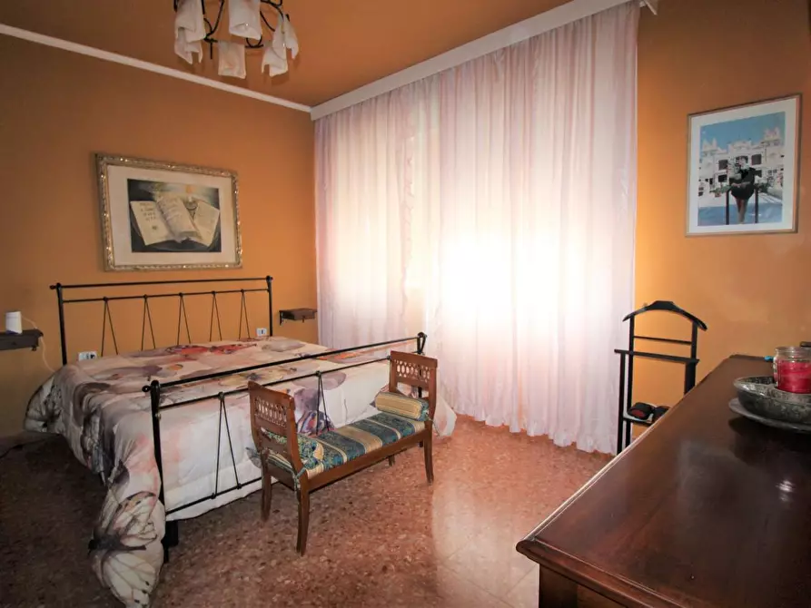 Immagine 11 di Appartamento in vendita  a Pontedera