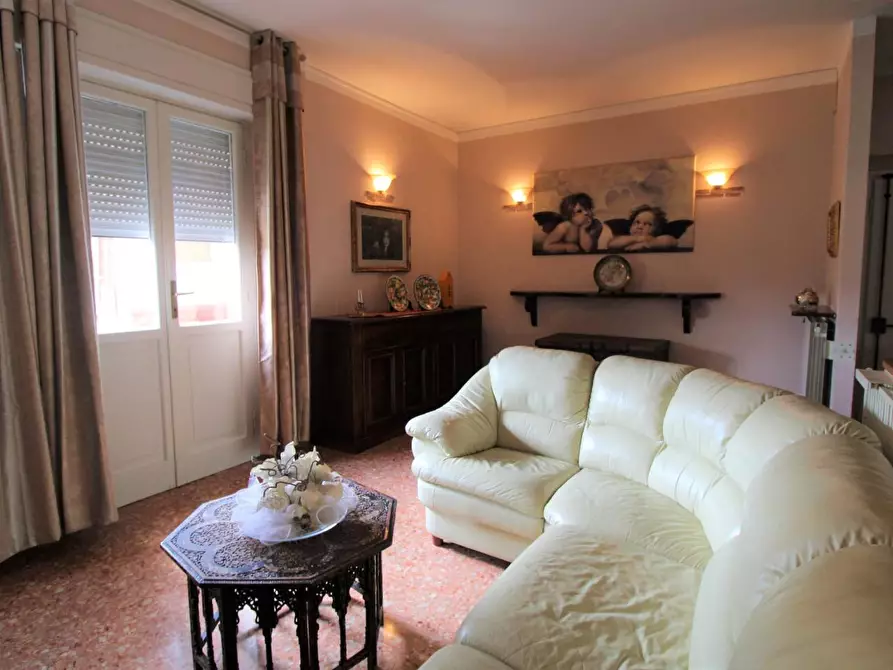 Immagine 5 di Appartamento in vendita  a Pontedera